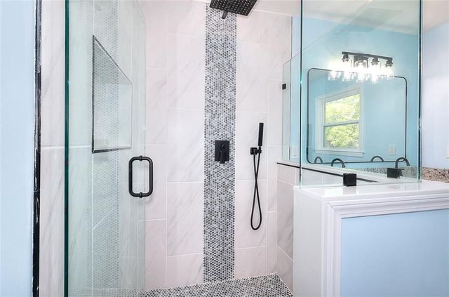 2538 Three Bars Dr, Grayson, GA 30017