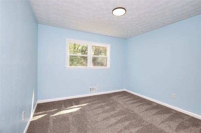 2538 Three Bars Dr, Grayson, GA 30017