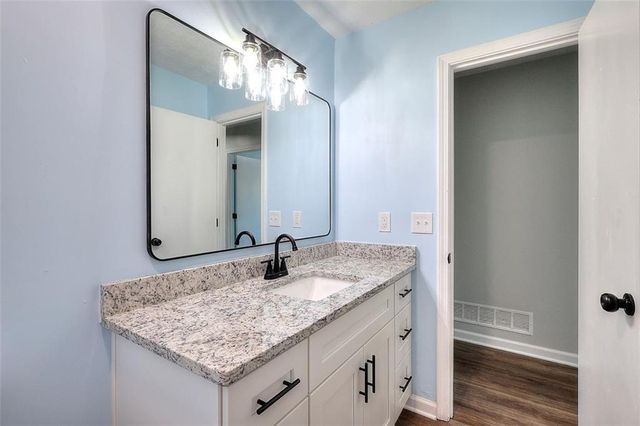 2538 Three Bars Dr, Grayson, GA 30017