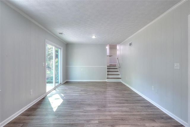 2538 Three Bars Dr, Grayson, GA 30017