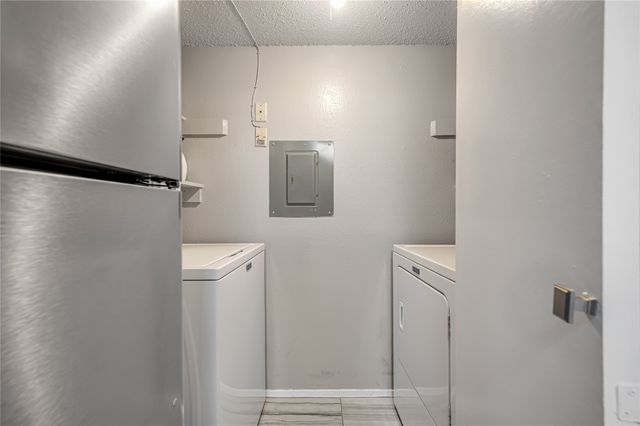 18333 Roehampton Drive 821, Dallas, TX 75252