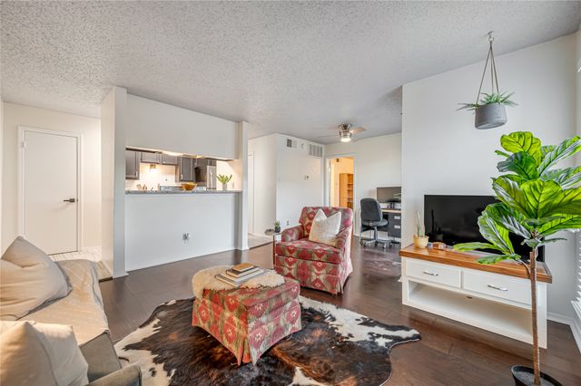 18333 Roehampton Drive 821, Dallas, TX 75252