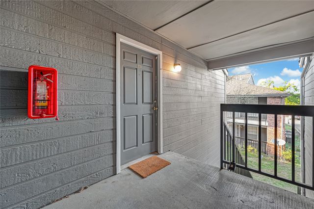 18333 Roehampton Drive 821, Dallas, TX 75252