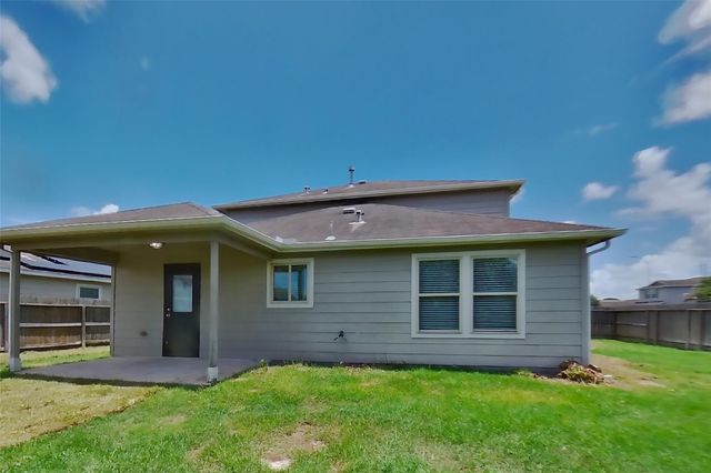 930 Salado Slough Lane, Rosenberg, TX 77471
