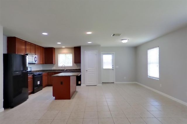 930 Salado Slough Lane, Rosenberg, TX 77471