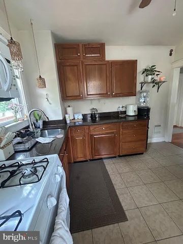 4 RUSSELL, Merchantville, NJ 08109