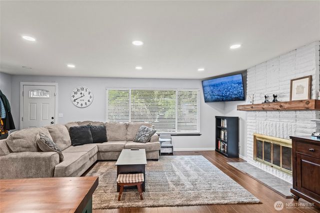 857 136th Street E, Tacoma, WA 98445