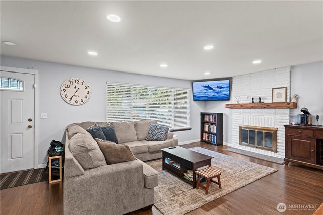 857 136th Street E, Tacoma, WA 98445