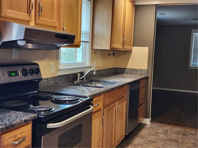 436 Centerville TPKE, Chesapeake, VA 23322