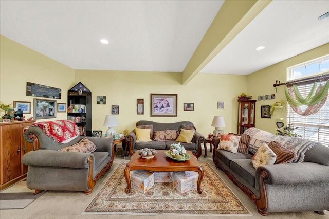 519 EQUINOX DR, Bear, DE 19701
