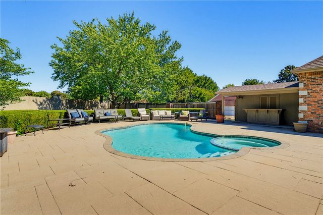 4005 Thornbury Drive, Springdale, AR 72764