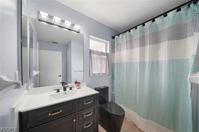 15624 sunny crest LN, Fort Myers, FL 33905