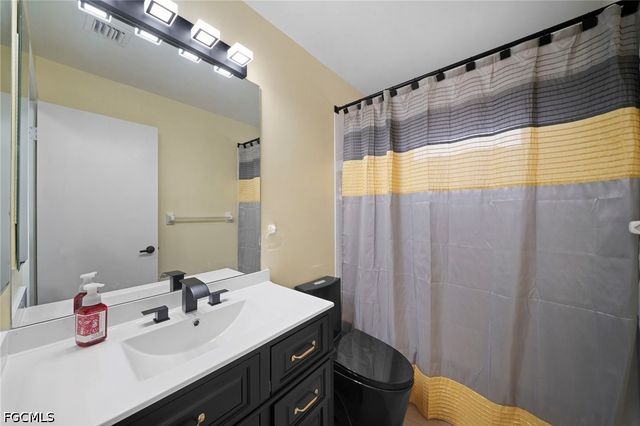 15624 sunny crest LN, Fort Myers, FL 33905