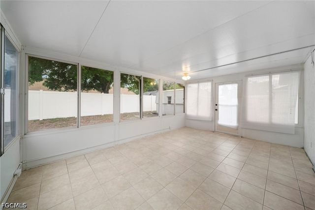 15624 sunny crest LN, Fort Myers, FL 33905