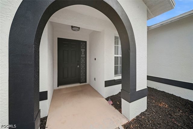 15624 sunny crest LN, Fort Myers, FL 33905
