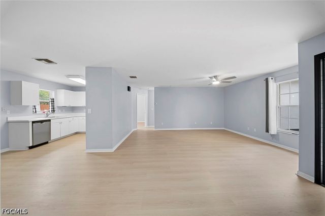 15624 sunny crest LN, Fort Myers, FL 33905