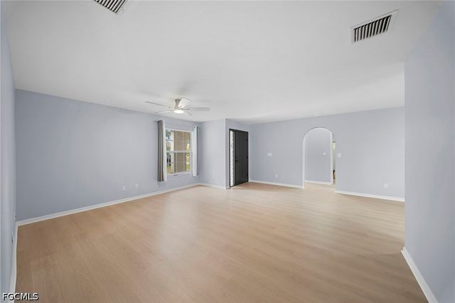 15624 sunny crest LN, Fort Myers, FL 33905