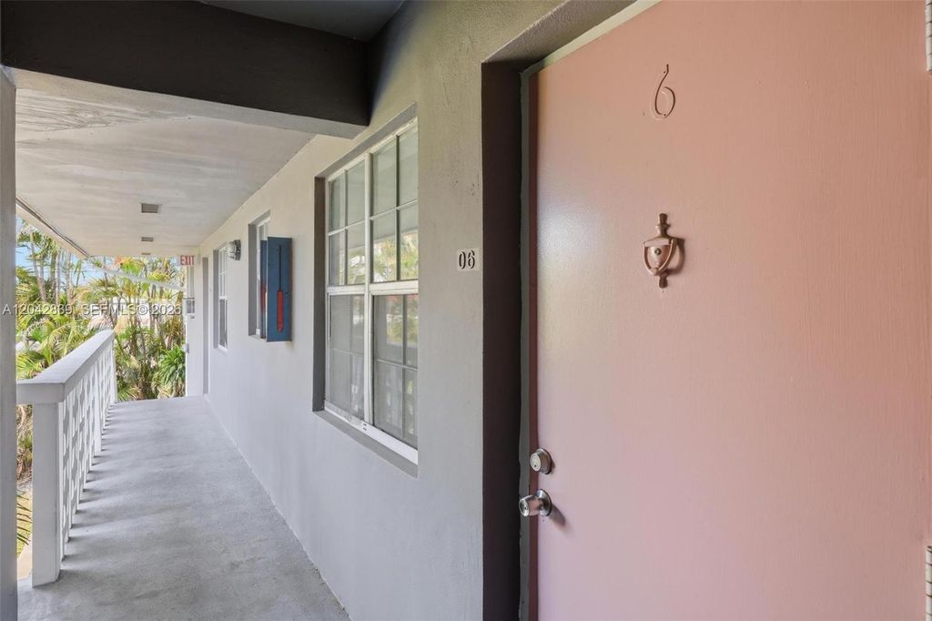 400 SE 31st St 6, Fort Lauderdale, FL 33316
