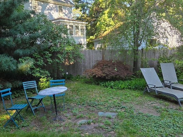 34 Woodcliff Rd, Newton, MA 02461