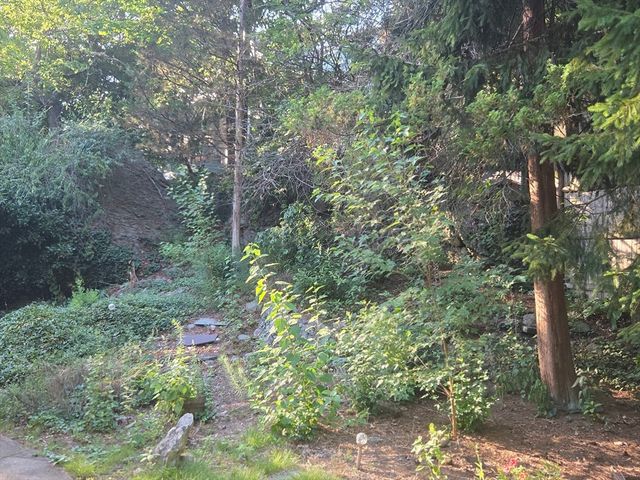 34 Woodcliff Rd, Newton, MA 02461