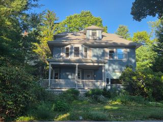 34 Woodcliff Rd, Newton, MA 02461