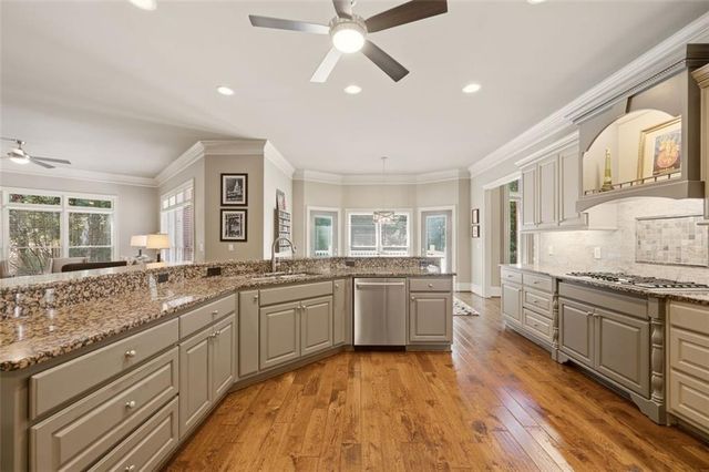 348 Aviemore Lane, Suwanee, GA 30024