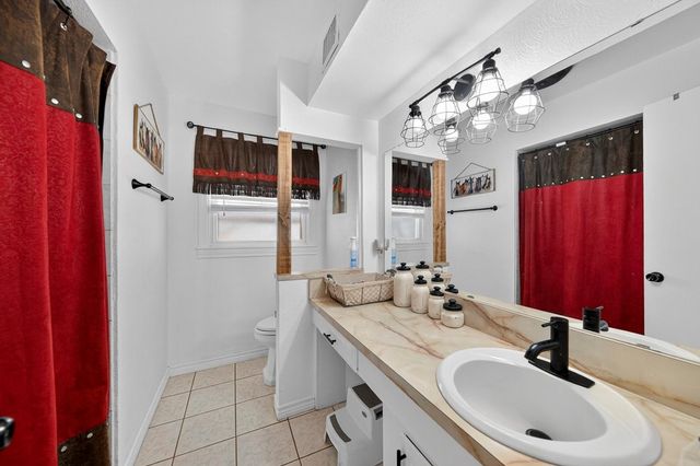 2421 State HWY 137, Stanton, TX 79749