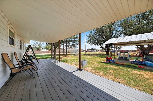 2421 State HWY 137, Stanton, TX 79749