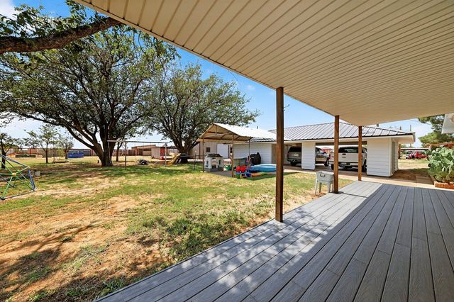 2421 State HWY 137, Stanton, TX 79749