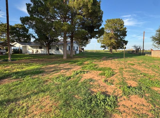 2421 State HWY 137, Stanton, TX 79749