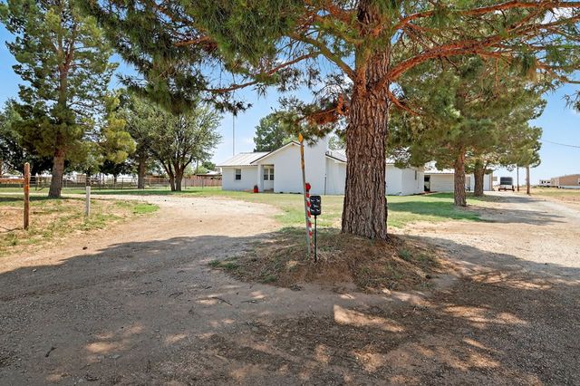 2421 State HWY 137, Stanton, TX 79749