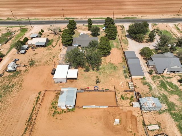 2421 State HWY 137, Stanton, TX 79749