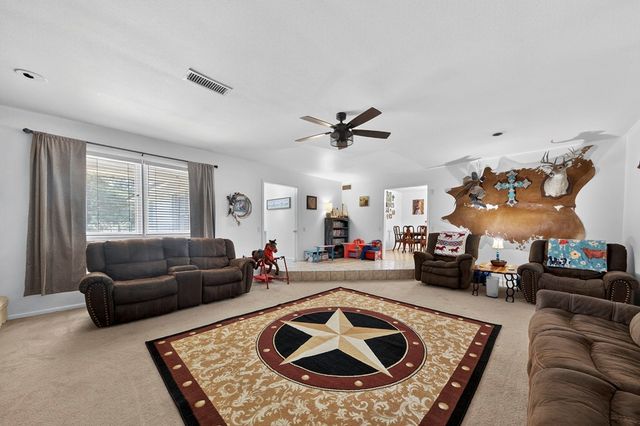 2421 State HWY 137, Stanton, TX 79749