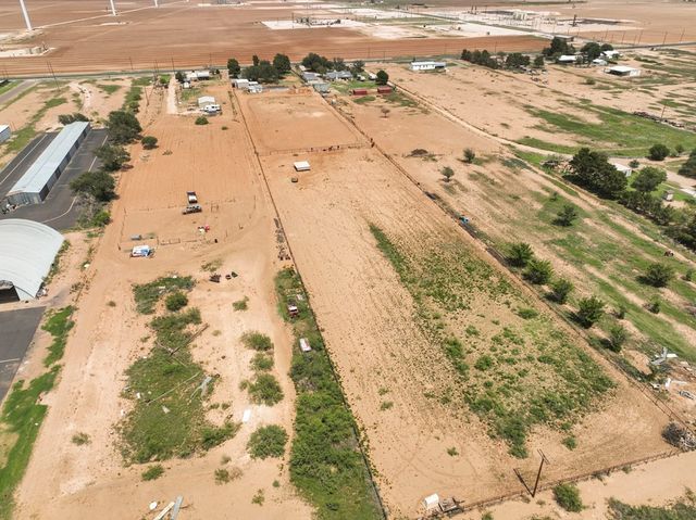 2421 State HWY 137, Stanton, TX 79749