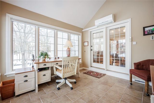 4 Merryhill Lane, Pittsford, NY 14534