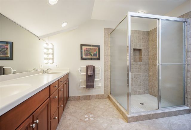 4 Merryhill Lane, Pittsford, NY 14534