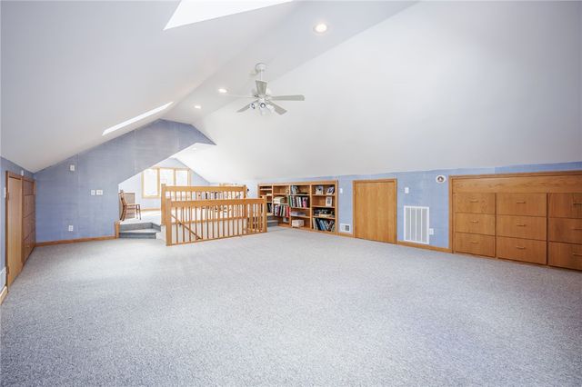 4 Merryhill Lane, Pittsford, NY 14534