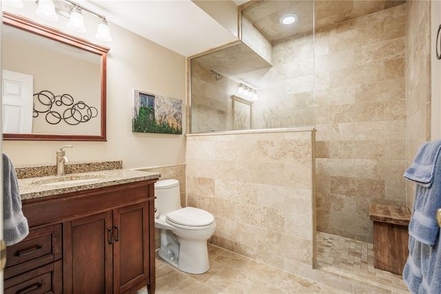 4 Merryhill Lane, Pittsford, NY 14534