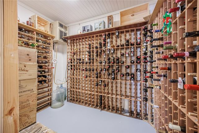 4 Merryhill Lane, Pittsford, NY 14534