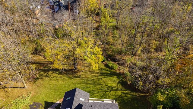 4 Merryhill Lane, Pittsford, NY 14534