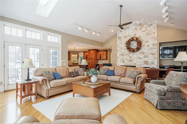 4 Merryhill Lane, Pittsford, NY 14534