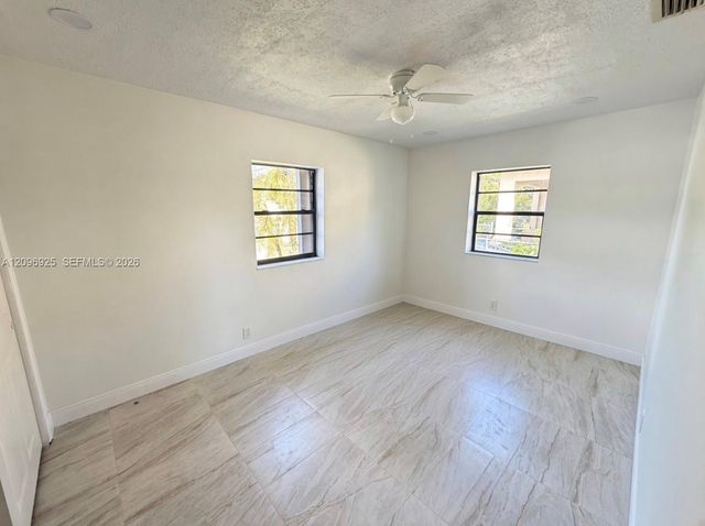 2542 Taft Street, Hollywood, FL 33020