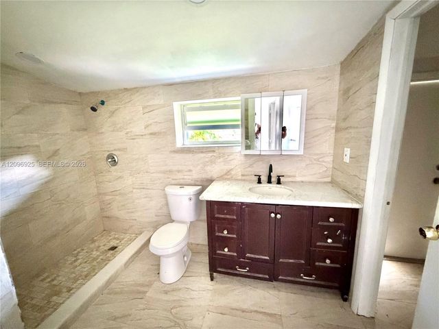2542 Taft Street, Hollywood, FL 33020