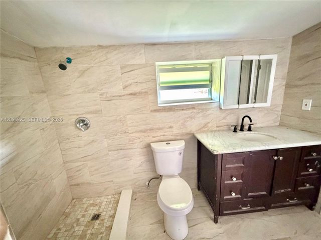 2542 Taft Street, Hollywood, FL 33020