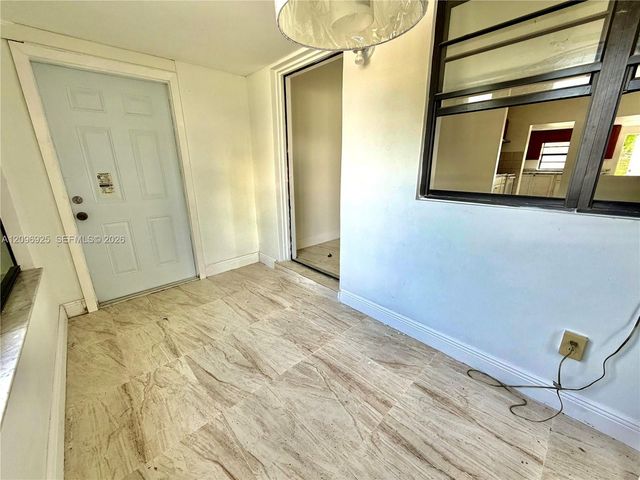 2542 Taft Street, Hollywood, FL 33020