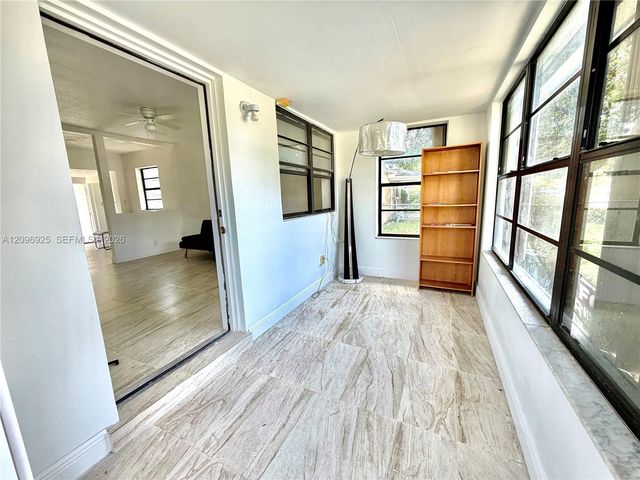 2542 Taft Street, Hollywood, FL 33020