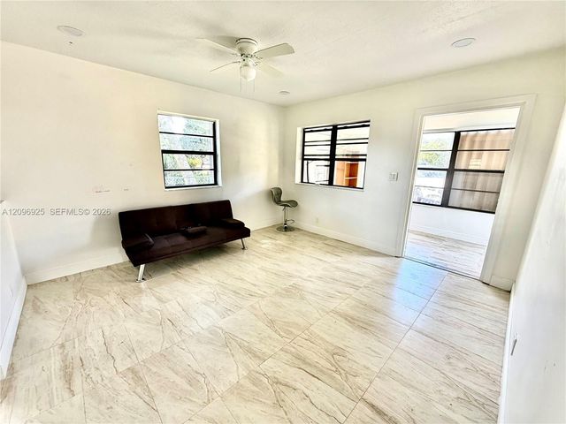 2542 Taft Street, Hollywood, FL 33020