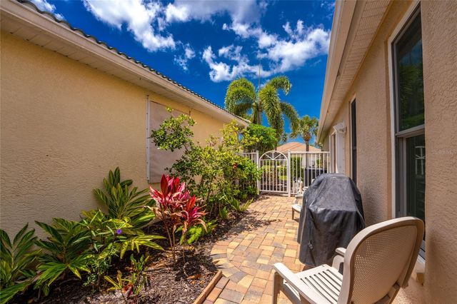 17839 COURTSIDE LANDINGS CIRCLE, Punta Gorda, FL 33955