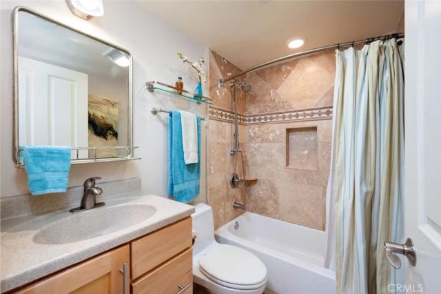 174 Cliff Drive F, Laguna Beach, CA 92651