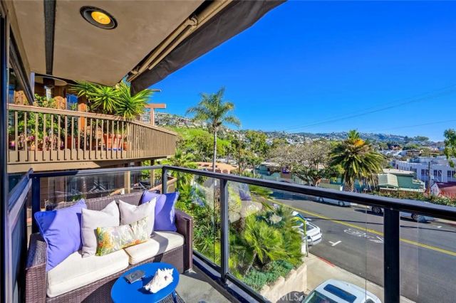 174 Cliff Drive F, Laguna Beach, CA 92651